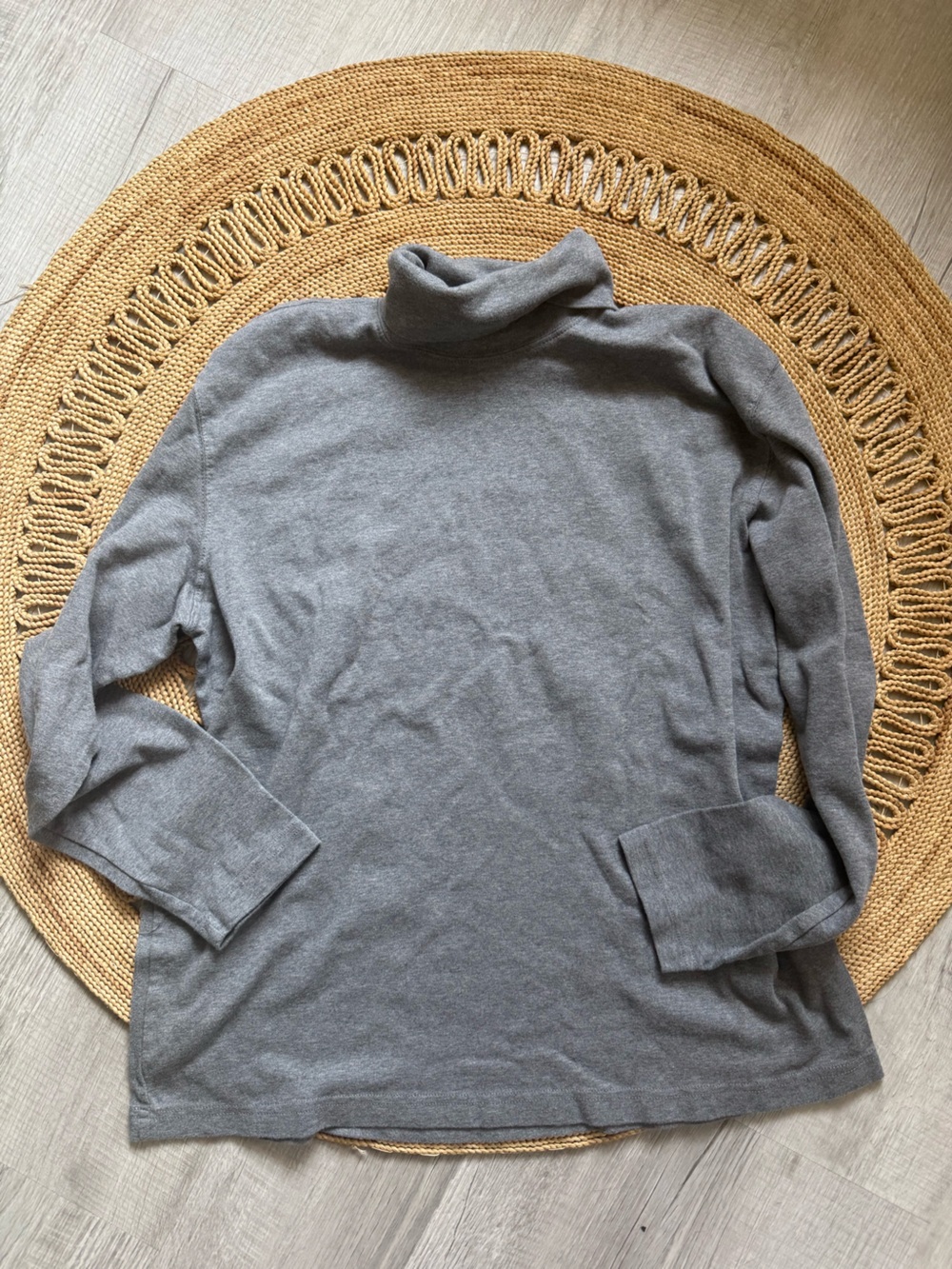 Women’s Sweater in Gray